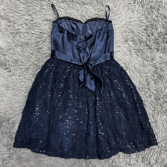 Lily Rose Blue Short Formal Dress Size 7 - Picture 6 of 6